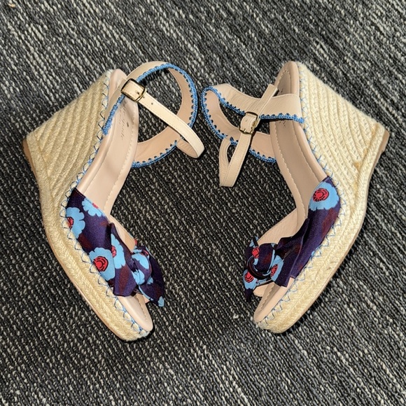 Kate Spade Jane Floral Bow Wedge Sandals Size 8.5 - Picture 3 of 7